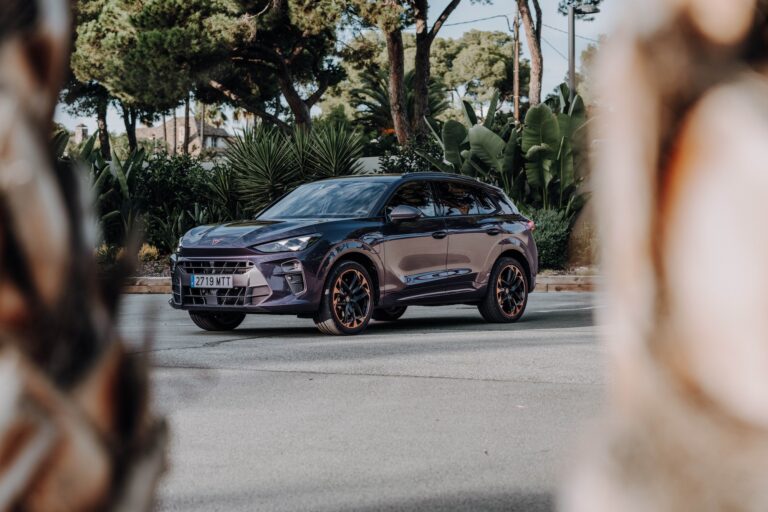 CUPRA Terramar auf dem Parkplatz